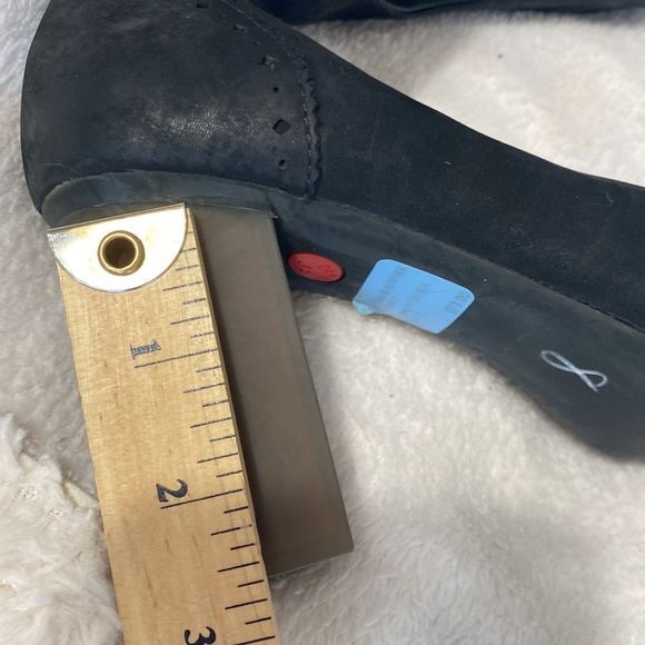 Camper Classic Pumps Heels Suede
Leather Black size euro 37 size 6.5 us - Picture 7 of 7